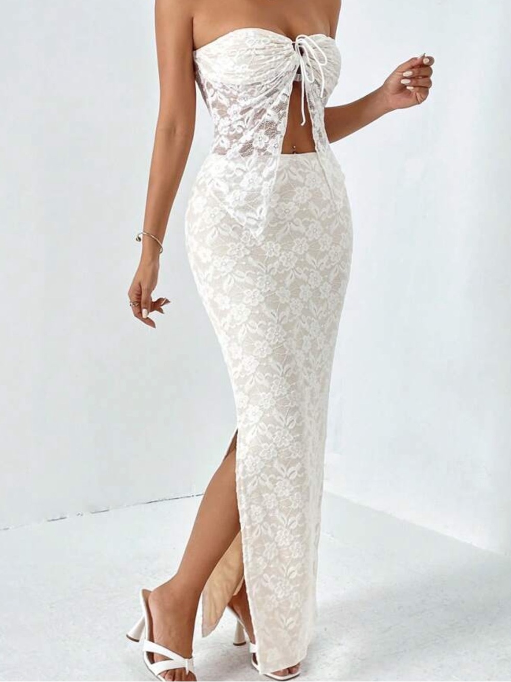 NWOT Ivory Lace 2-Piece BodyCon Top & Skirt - Size L